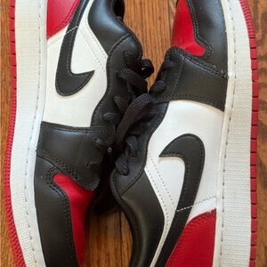 Nike Kids Black and Red Sneakers